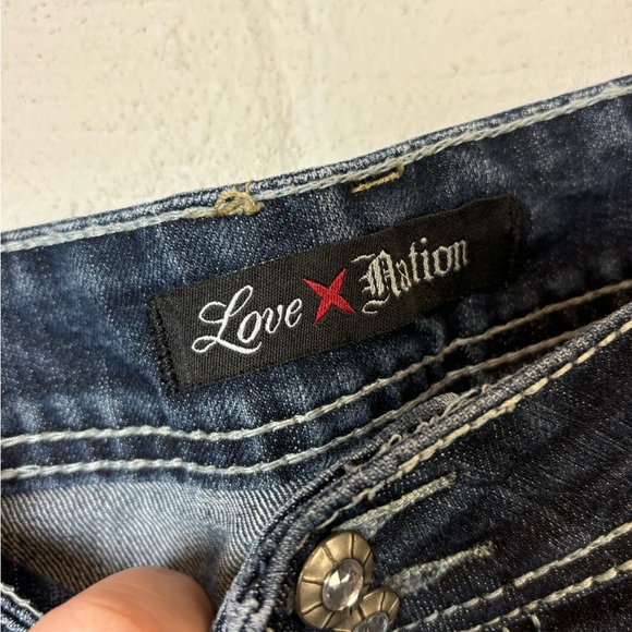 Love Nation Woman’s Plus Size Denim Capri Jeweled Chic Y2K Darkwash Jeans Sz 14 - Picture 3 of 7